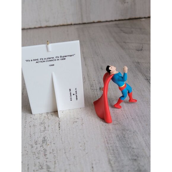 Hallmark Superman comic book commemorative edition ornament Xmas - Picture 5 of 6